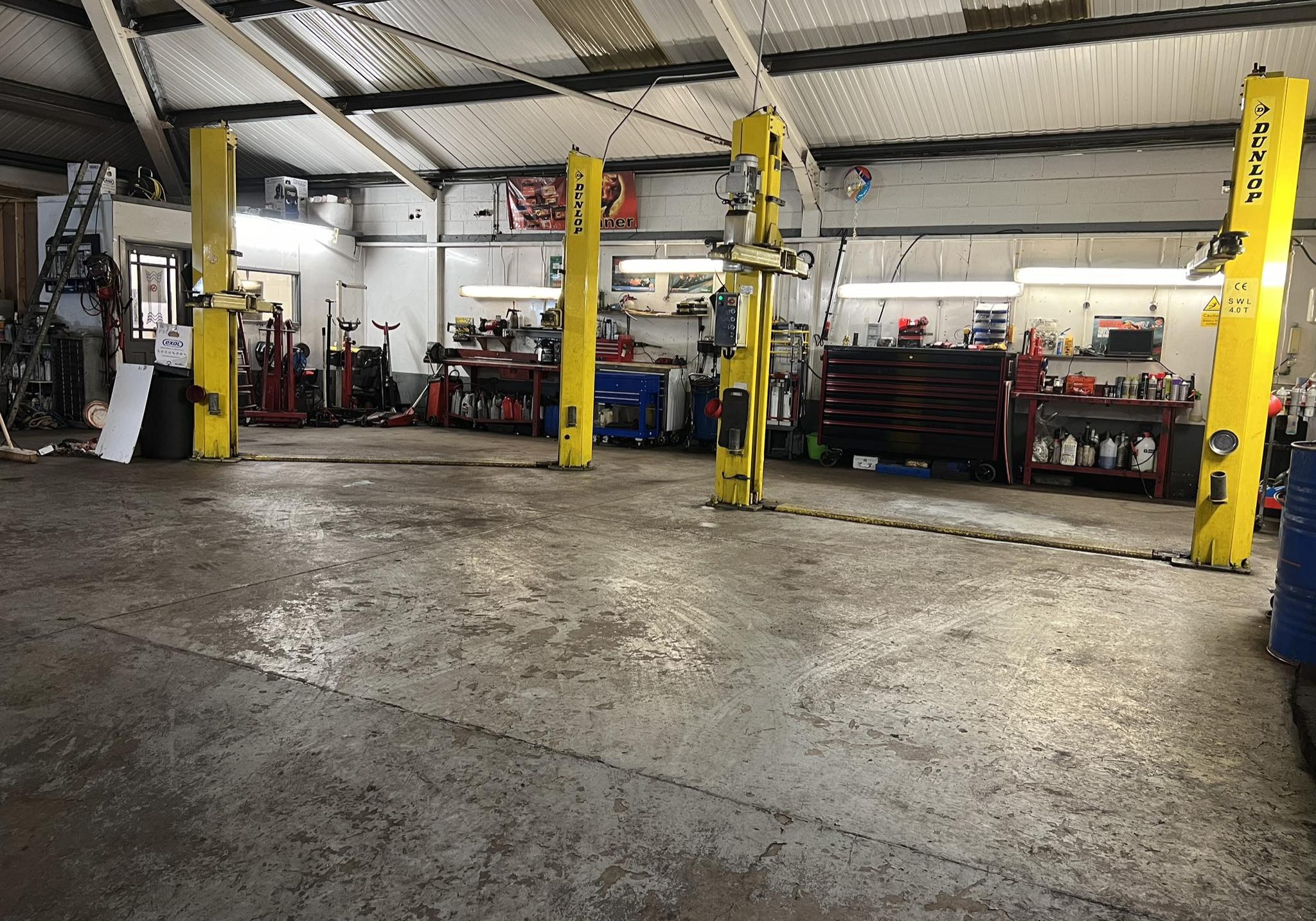 490370538_1264367042358486_1014037482751361420_n MOT Service